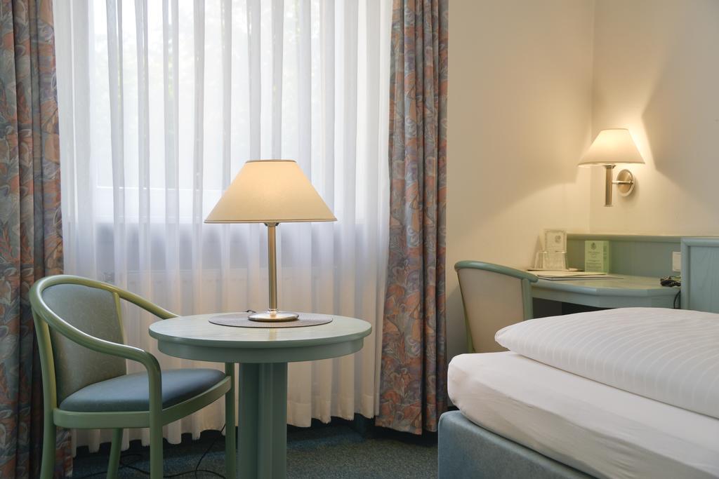 Hotel Till Eulenspiegel - Nichtrauchhotel - Garni Βίρτσμπουργκ Εξωτερικό φωτογραφία