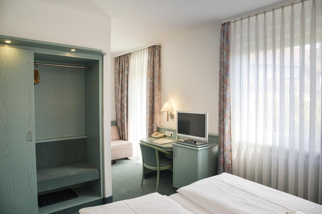 Hotel Till Eulenspiegel - Nichtrauchhotel - Garni Βίρτσμπουργκ Εξωτερικό φωτογραφία