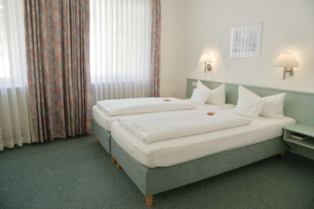 Hotel Till Eulenspiegel - Nichtrauchhotel - Garni Βίρτσμπουργκ Εξωτερικό φωτογραφία