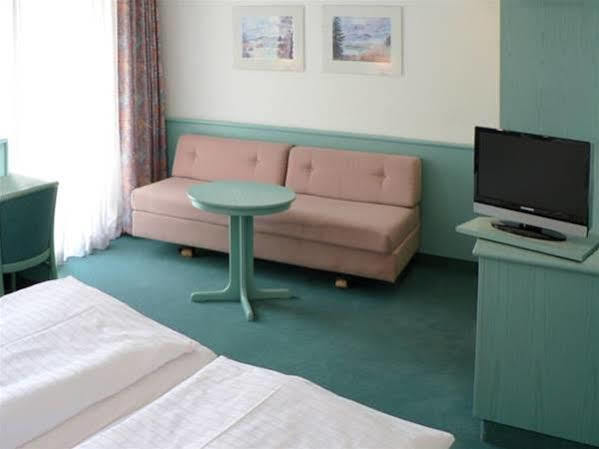 Hotel Till Eulenspiegel - Nichtrauchhotel - Garni Βίρτσμπουργκ Εξωτερικό φωτογραφία
